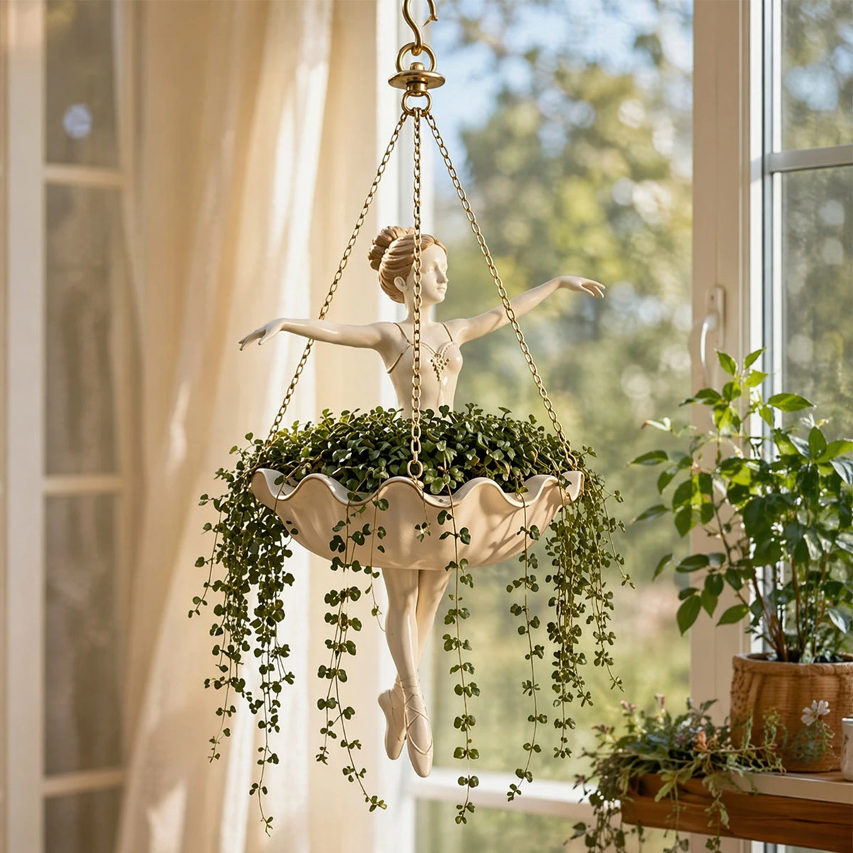cache pot suspendu danseuse ballet feuilles vertes chaînes dorées intérieur extérieur vintage classique