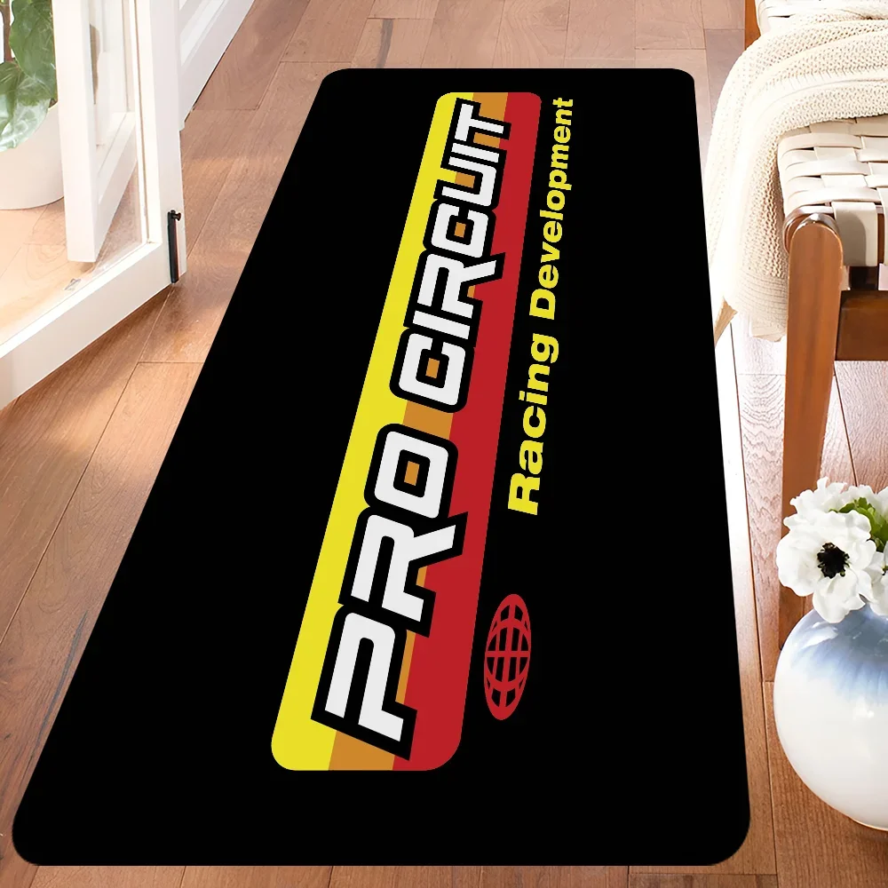 tapis sportif racing noir blanc rouge jaune gris antidérapant intérieur maison