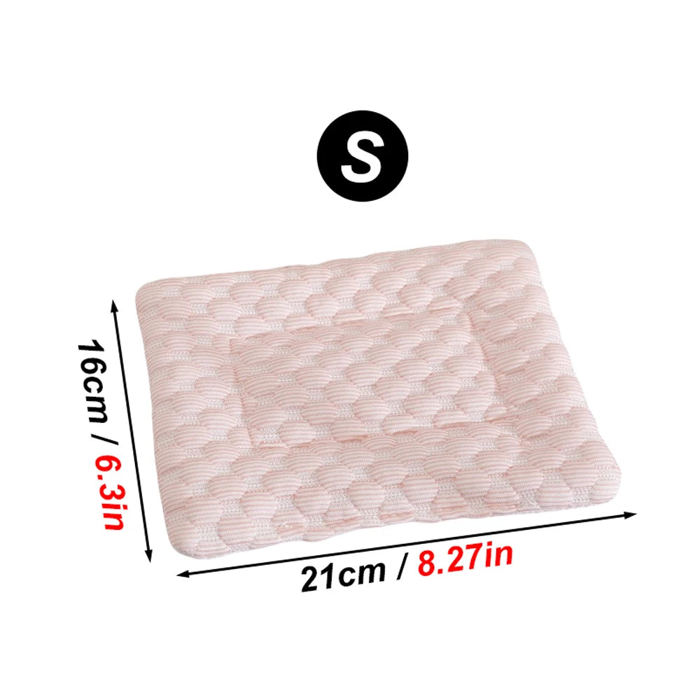 coussin refroidissement animal rose clair blanc texture points moderne doux respirant