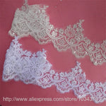 tissu dentelle fleur paillettes blanc rose beige vert mariage translucent brodé polyester 11.5cm