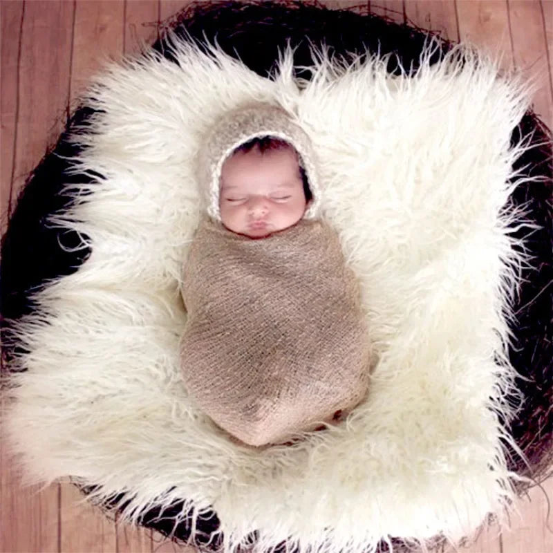 oreiller plumeux doux blanc beige rose rouge confortable bébé nouveau né couverture tricot
