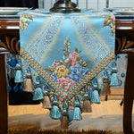 chemin table brodé bleu clair velours élégant classique
