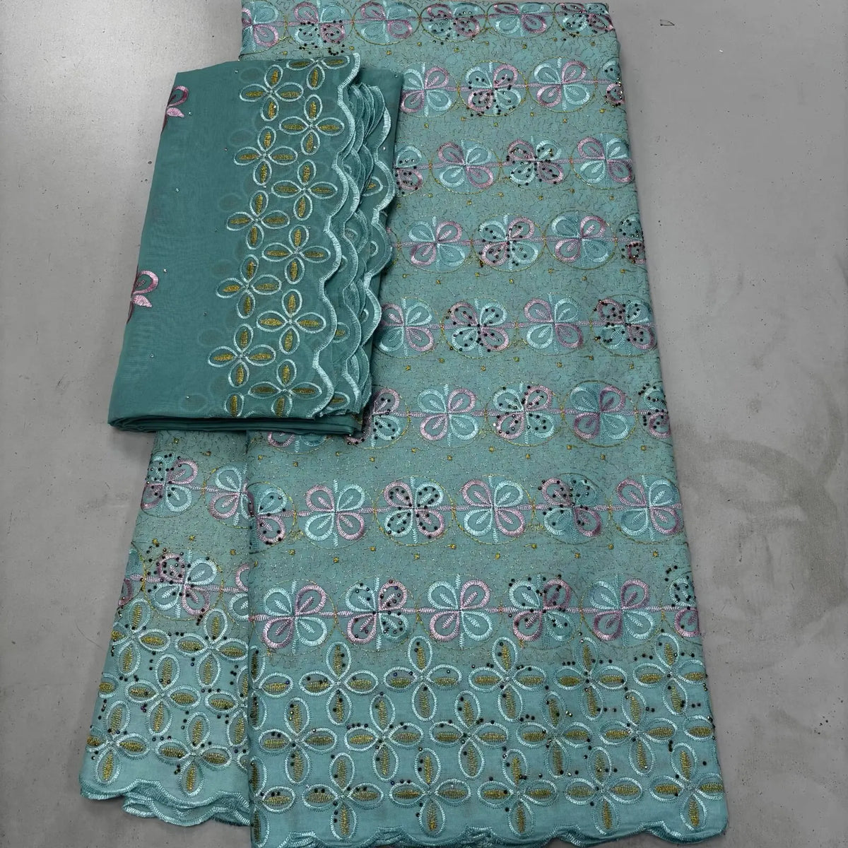 tissu coton dentelle voile mariage rose bleu jaune blanc marron noir fleurs