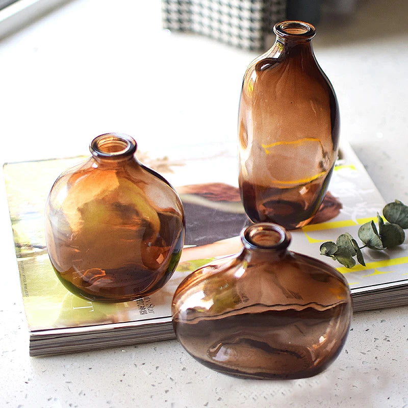 Vase en verre soufflé rétro avec couleurs dégradées pour décoration intérieure
