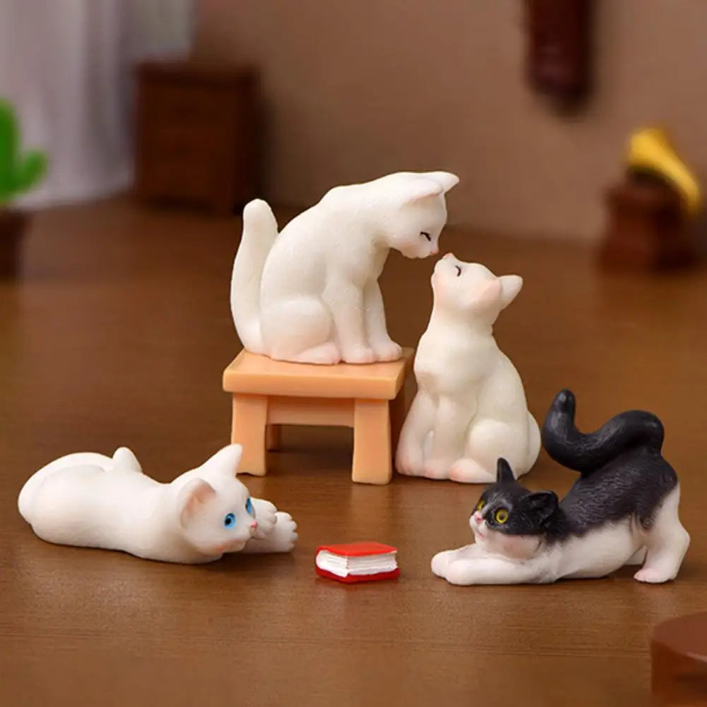 statuettes chats résine animaux compagnie réaliste détaillées blanc gris noir orange bleu yeux colorés