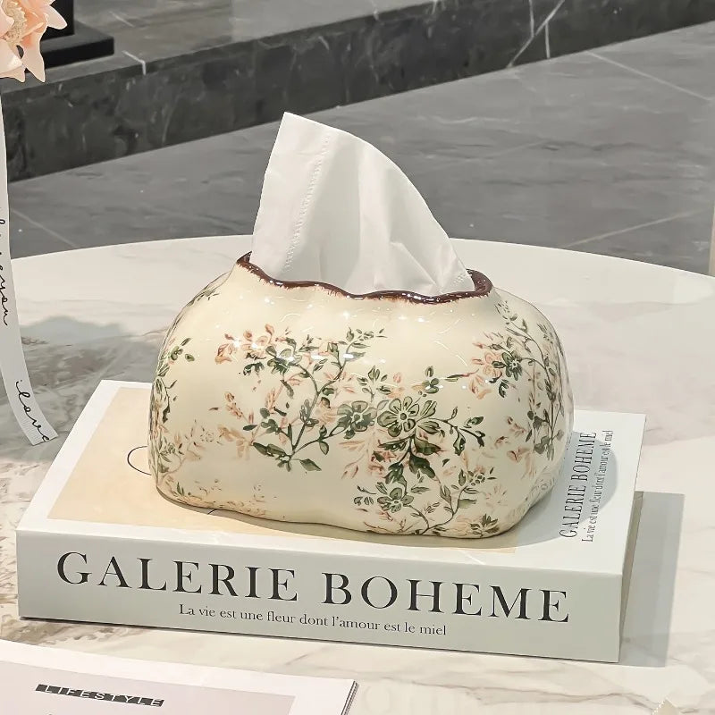 boîte mouchoirs porcelaine motifs floraux crème vert rose décoration intérieure vase porte baguettes bohème