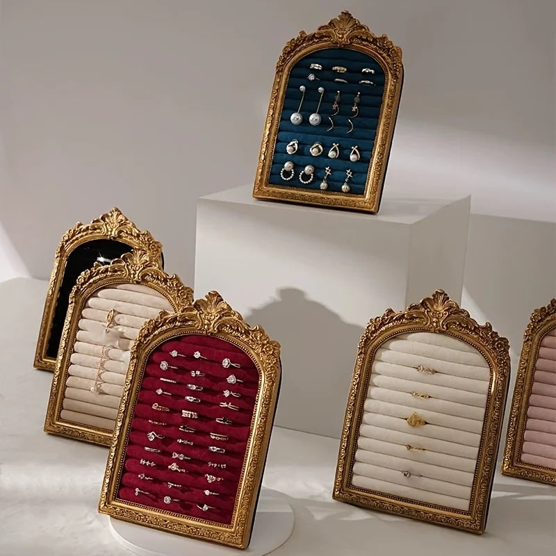 porte bijoux résine velours or blanc rouge classique baroque colliers boucles oreilles bagues bracelets