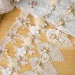 ruban dentelle fleurs papillons blanc rose pâle vert clair mariage vintage romantique artisanal DIY