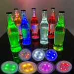 mini lampes led multicolores adhésives modernes rouges vertes bleues diodes circulaires festive minimaliste