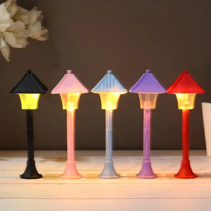lampe sol miniature moderne noir rose bleu clair violet rouge pagode lumineuse
