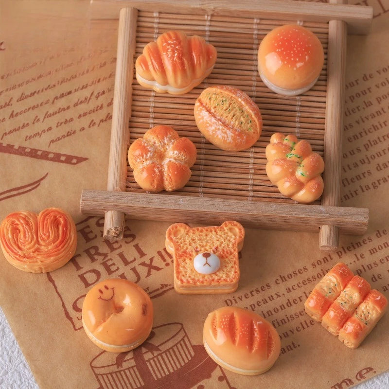 miniatures pains pâtisseries réalistes orange beige blanc détaillées résine peint artificiel