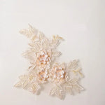 applique textile brodé fleurs doré clair broderie fine adult femelle polyester