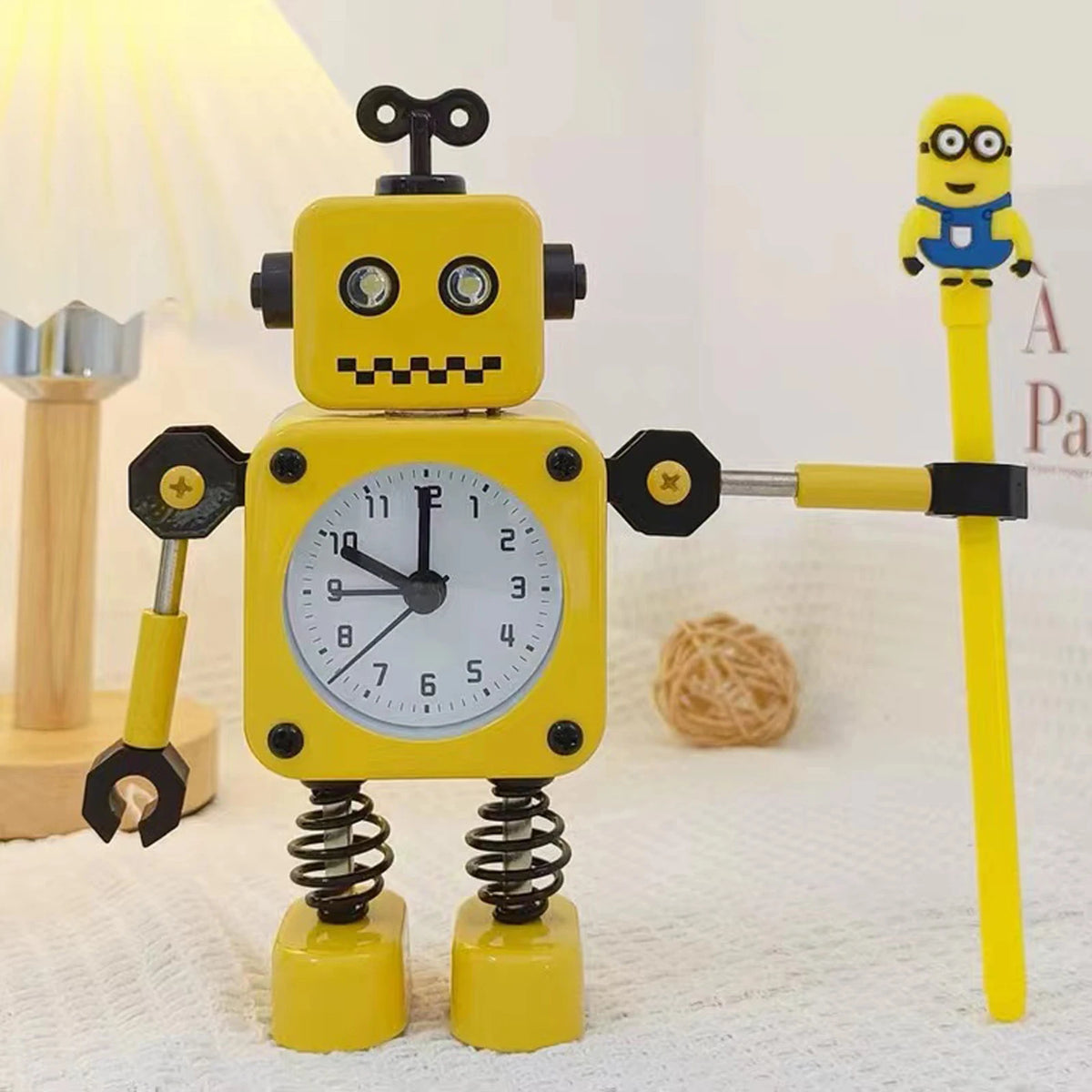 horloge robotique bleu jaune souriant vintage visage carré articulations batteries non fournies