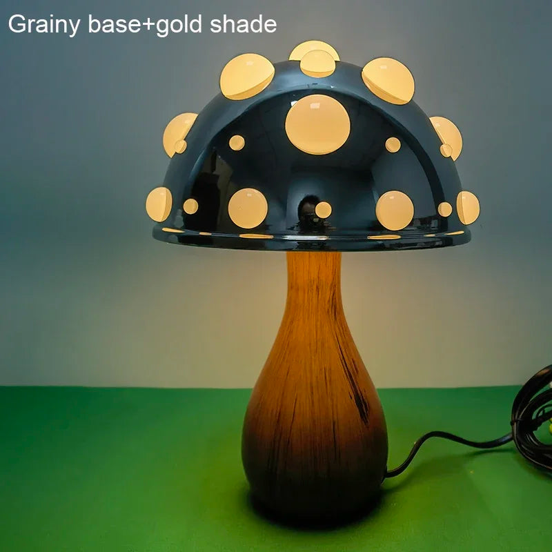 lampe poser led rouge blanche texture bois moderne points blancs chapeau