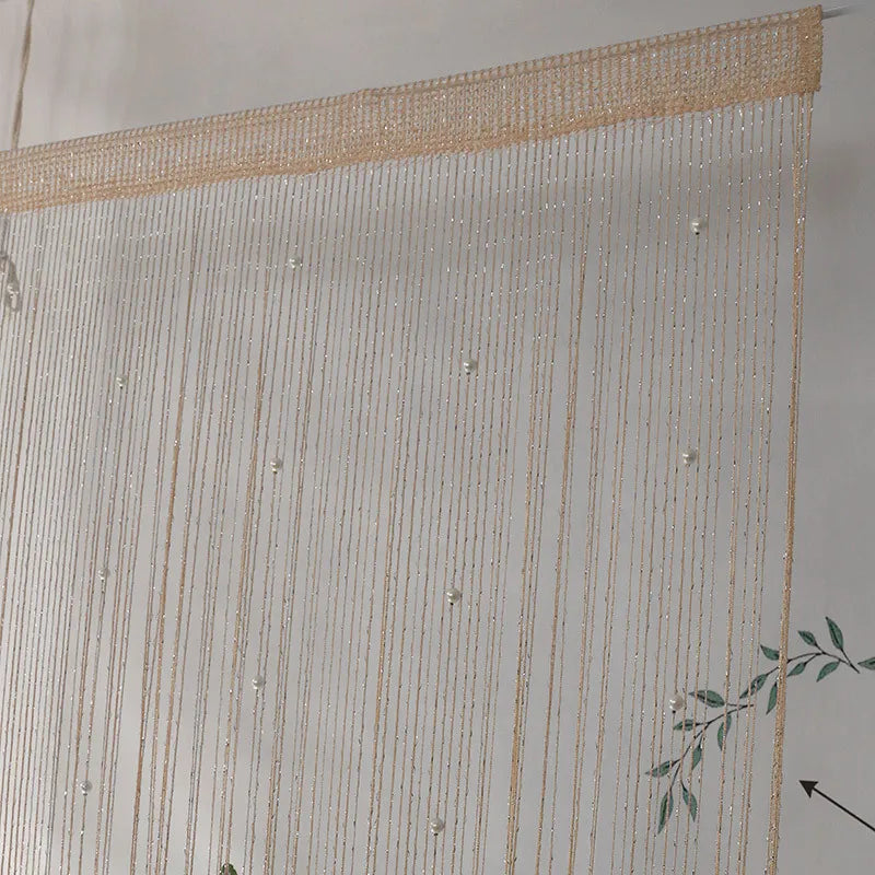 rideau porte blanc blanches lignes verticales moderne minimaliste opacité crochets chambre