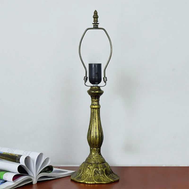 lampe table tiffany multicolore floral vitrail traditionnelle interrupteur poussoirOpaque base solide chambre salon