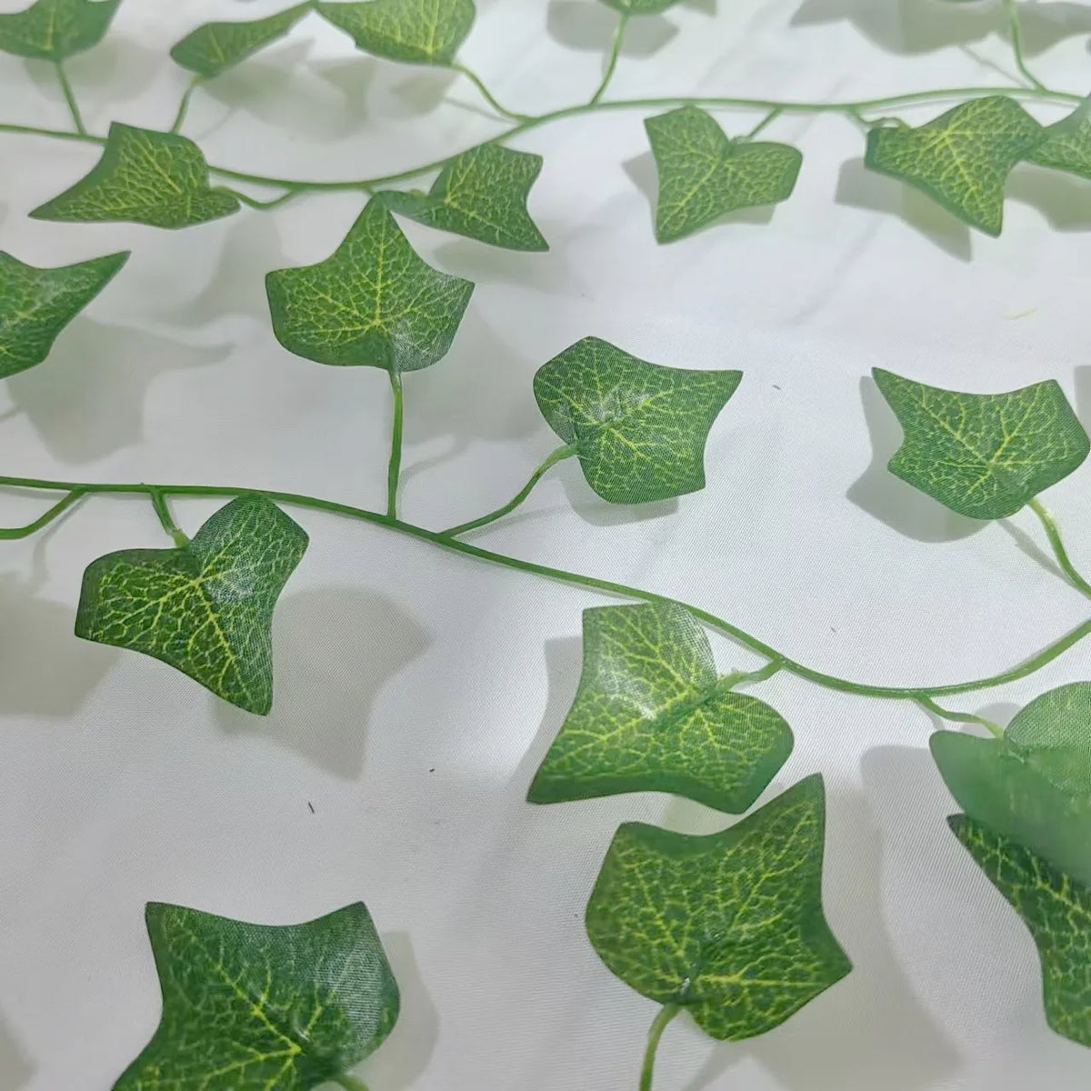 décoration extérieure guirlande feuilles vigne naturelle artificielle 82.67 pouces 80 feuilles verte