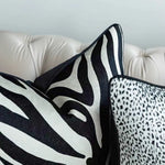 coussin carré moderne rayé noir blanc décoration lit chaise voiture minimalist poly coton
