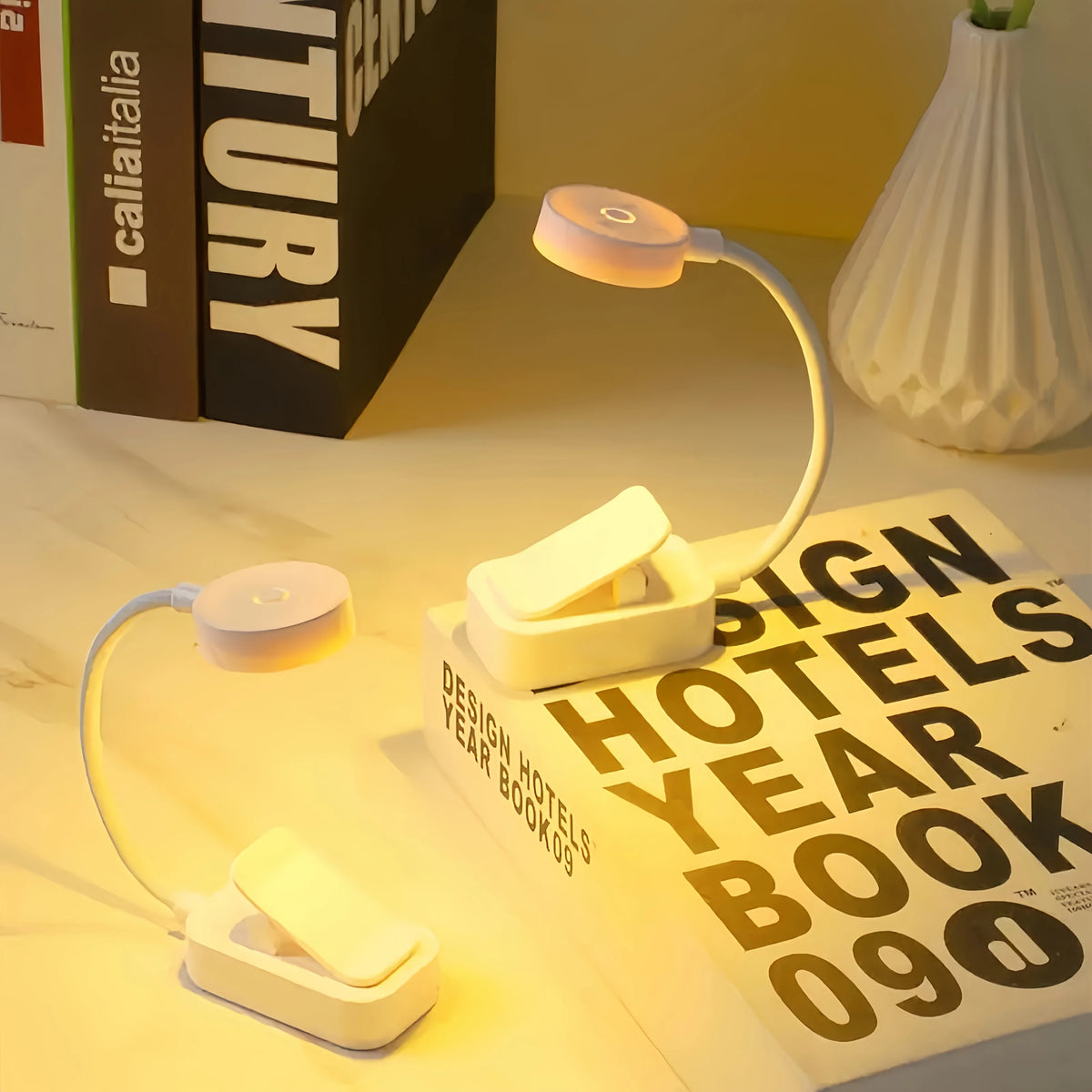 lampe lecture led réglable clip on mode couleur luminosité économie energie maison voyage pince