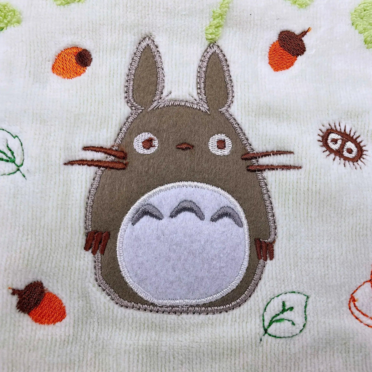 serviette bain plage coton totoro fleurs motifs enfantins vert rouge gris roseclair