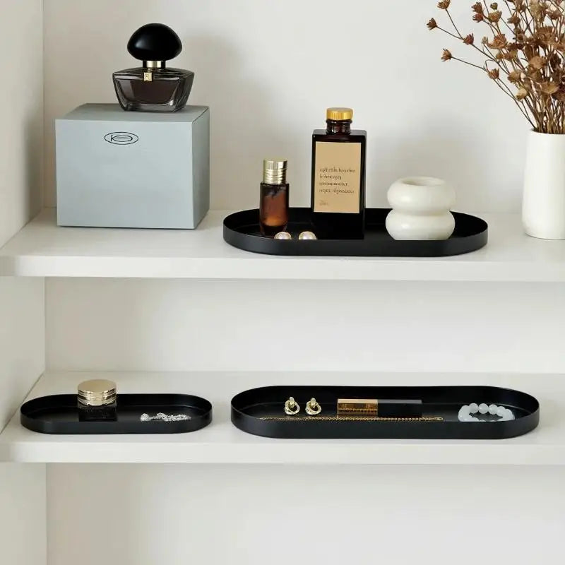 plateau ovale moderne noir beige mat bijoux cosmétiques salle bain thé fruits
