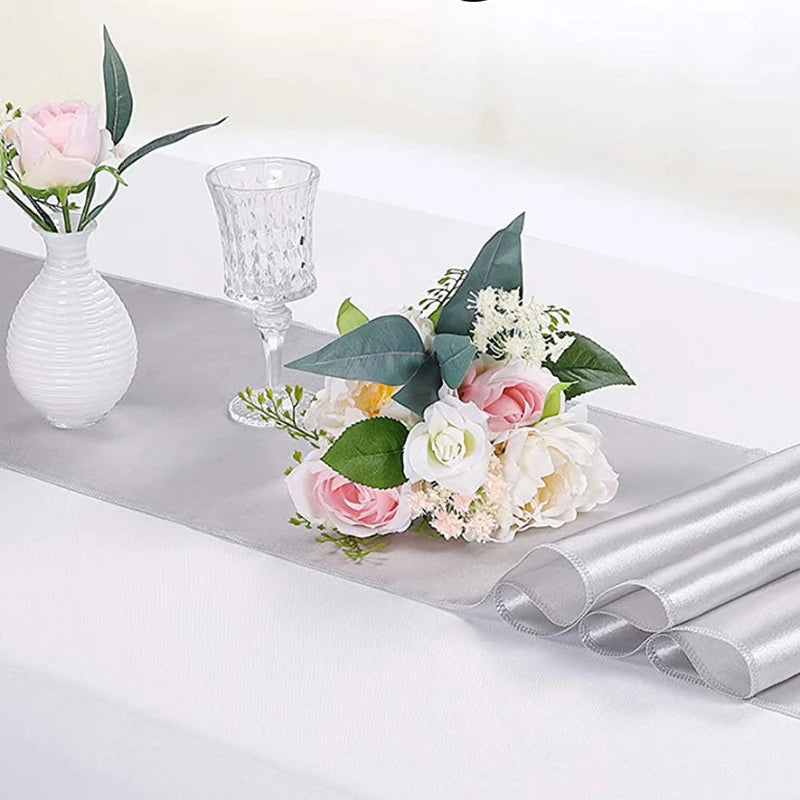 nappe table satin mariage événement extérieur banqueterie couleur or argent violet rouge festive