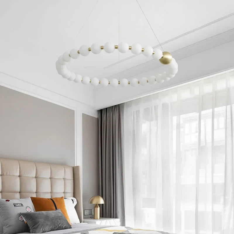lustre suspension moderne blanc doré sphériques scandinave salon salle manger luxe