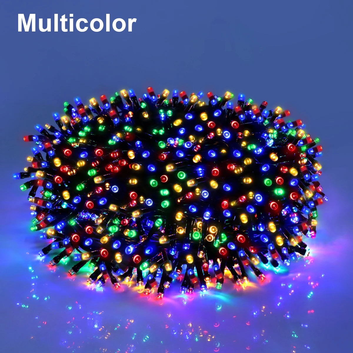 Guirlande LED décorant un arbre de Noël en extérieur avec effet clignotant