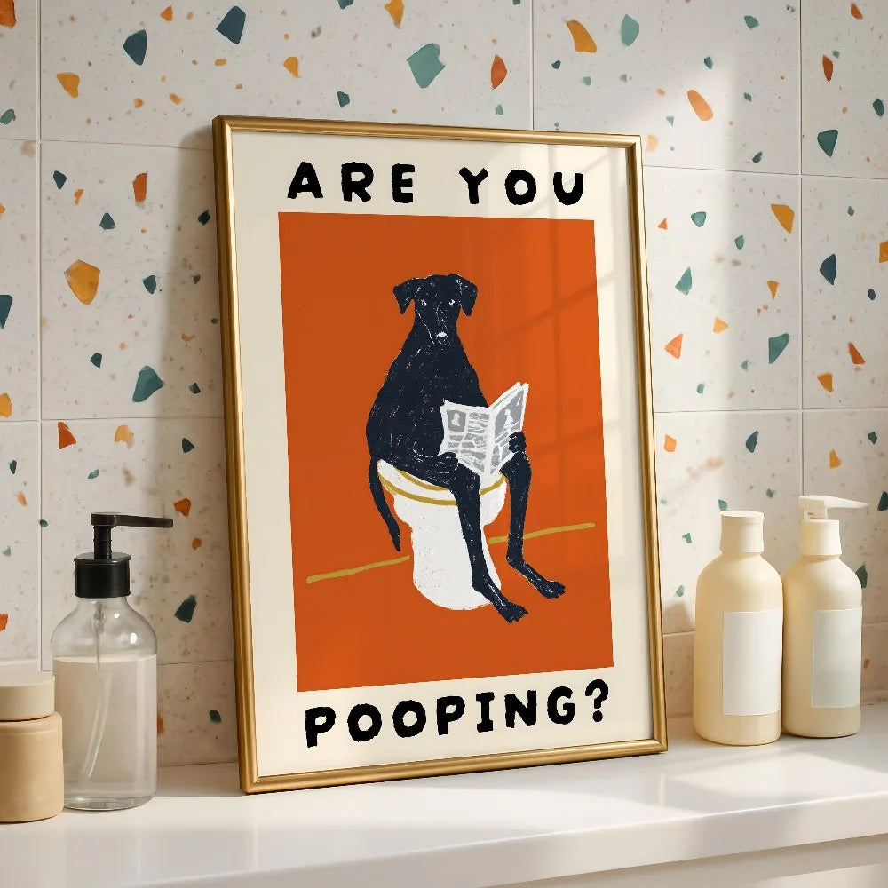 affiche humoristique chien toilette journal texte anglais toile cadre doré maison salle bain