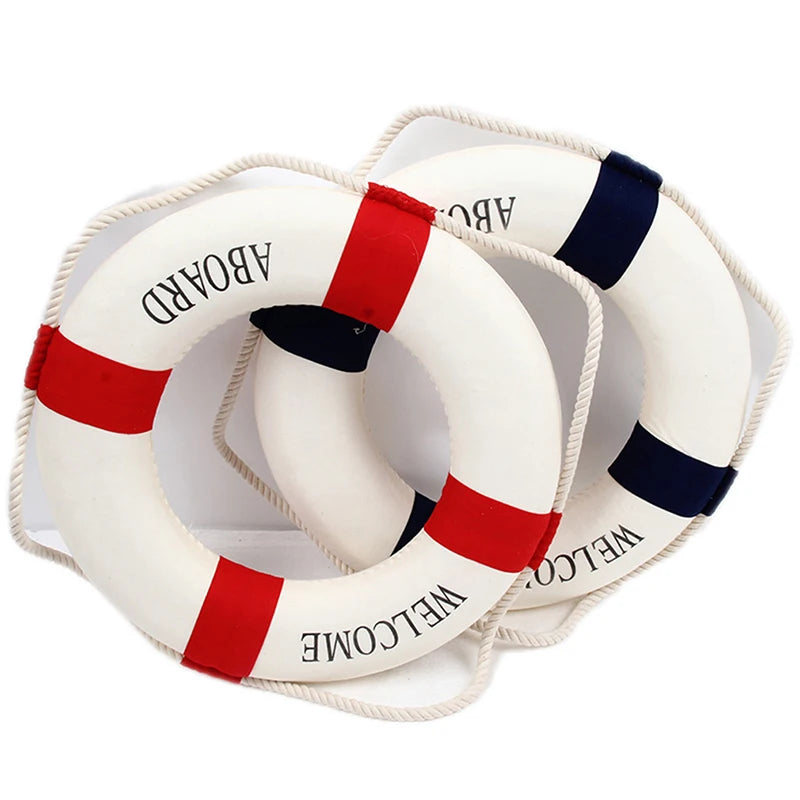 décoration murale vintage bouée sauvetage rouge bleu marine textile tissu marin époque ancienne horizontale