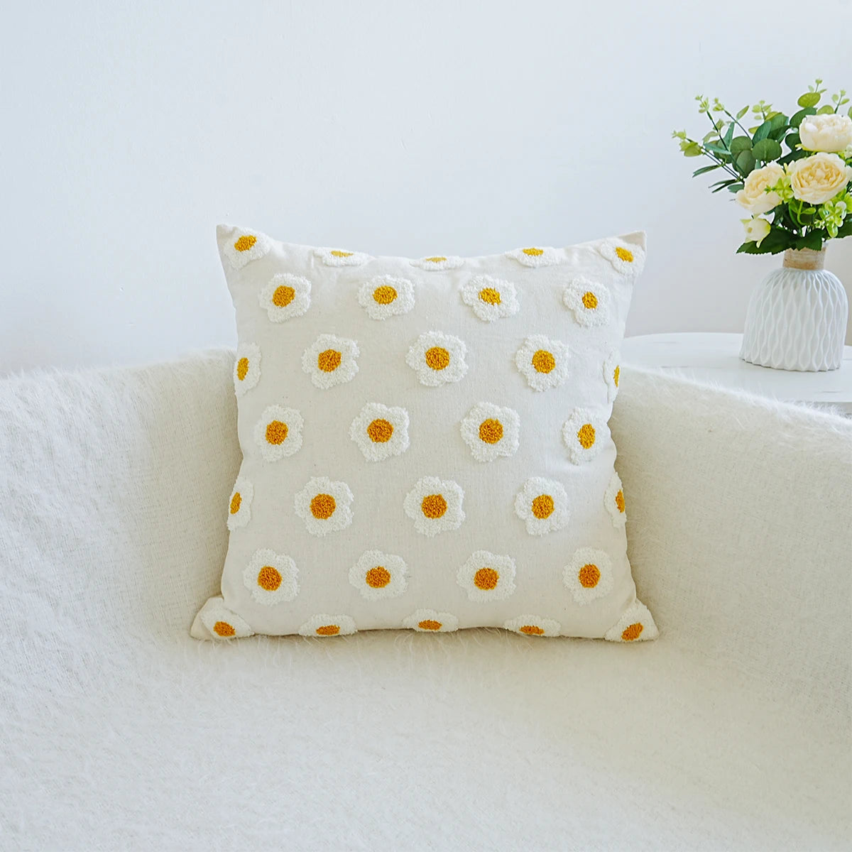 housse coussin brodée fleur blanche marguerite décoration maison salon blanc opacité décorative fixations deux