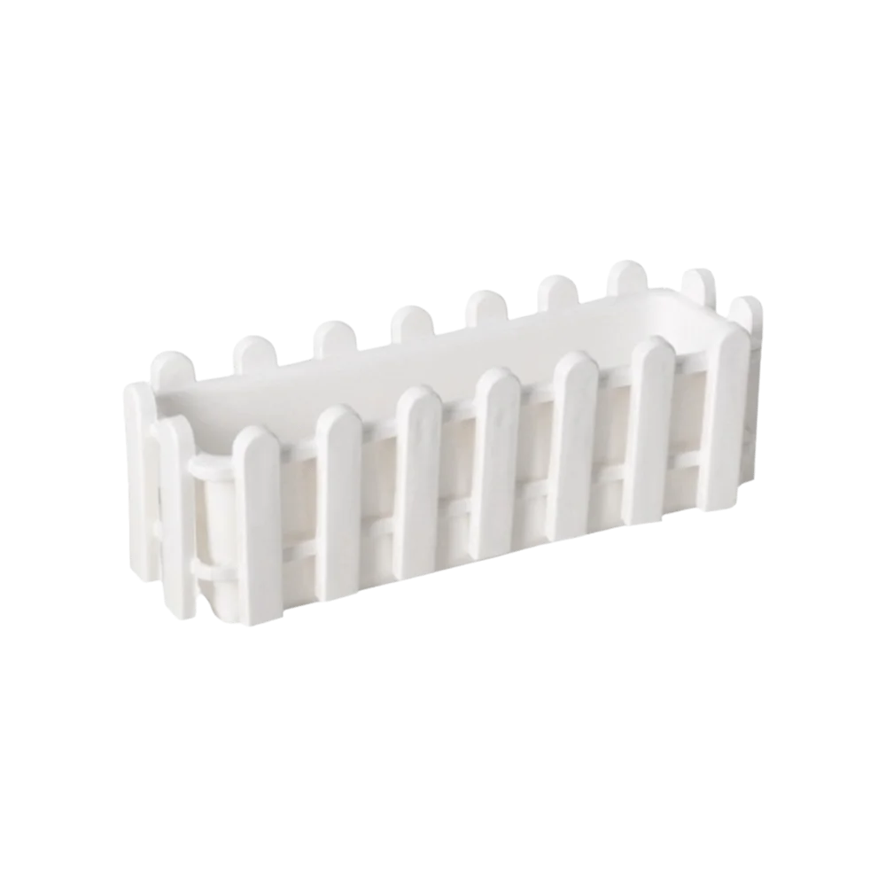 cache plantes blanc clôture picket classique plantes vertes décoration balcon jardin pastorale rusticité arrangement
