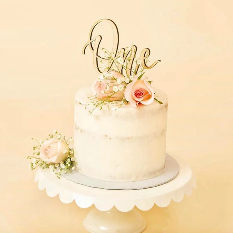 décoration gâteau bois lettre One ornement festif élégant pique anniversaire mariage baptême