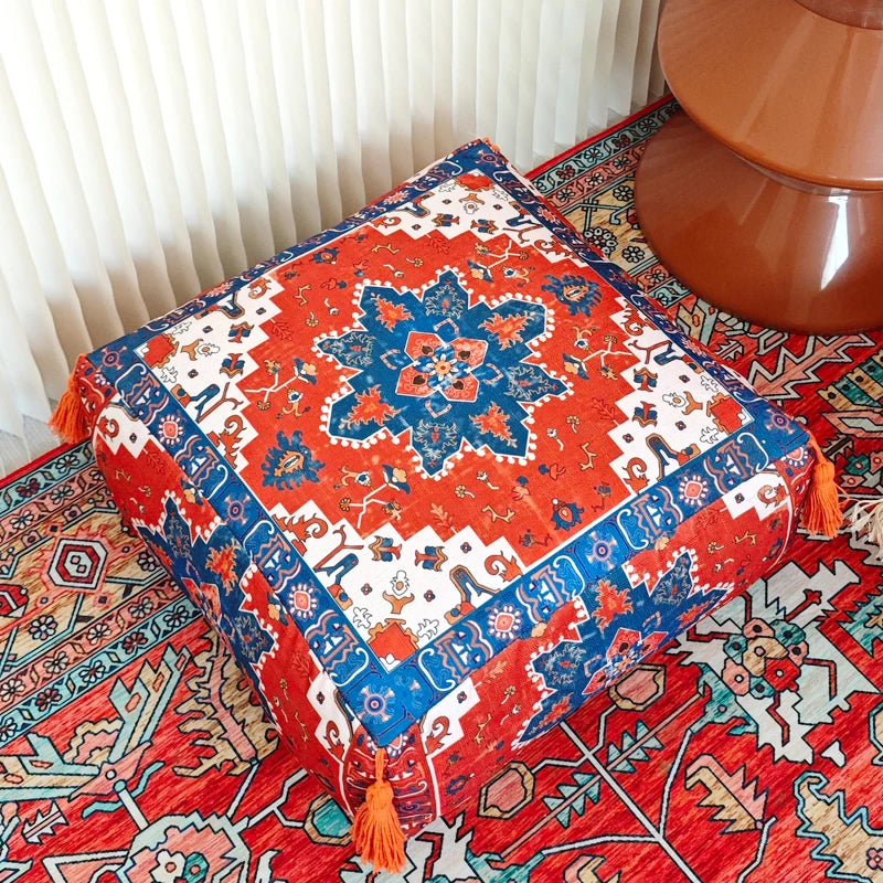 coussin carré coton géométrique tassel opaque ethnique boho chic beige noir rouge blanc