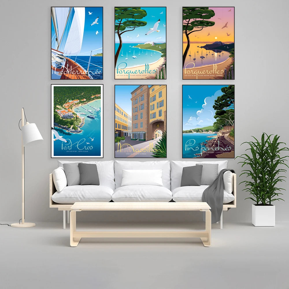 Une collection d'affiches vintage illustrant les paysages et les attraits touristiques de diverses destinations maritimes.