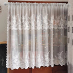 rideau fenêtre blanc dentelle florale motifs pointillés vintage décoratif cuisine chambre