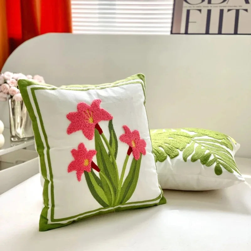 coussins peluche motifs floraux brodés modernes respectueux environnement multicolores maison hospitalité