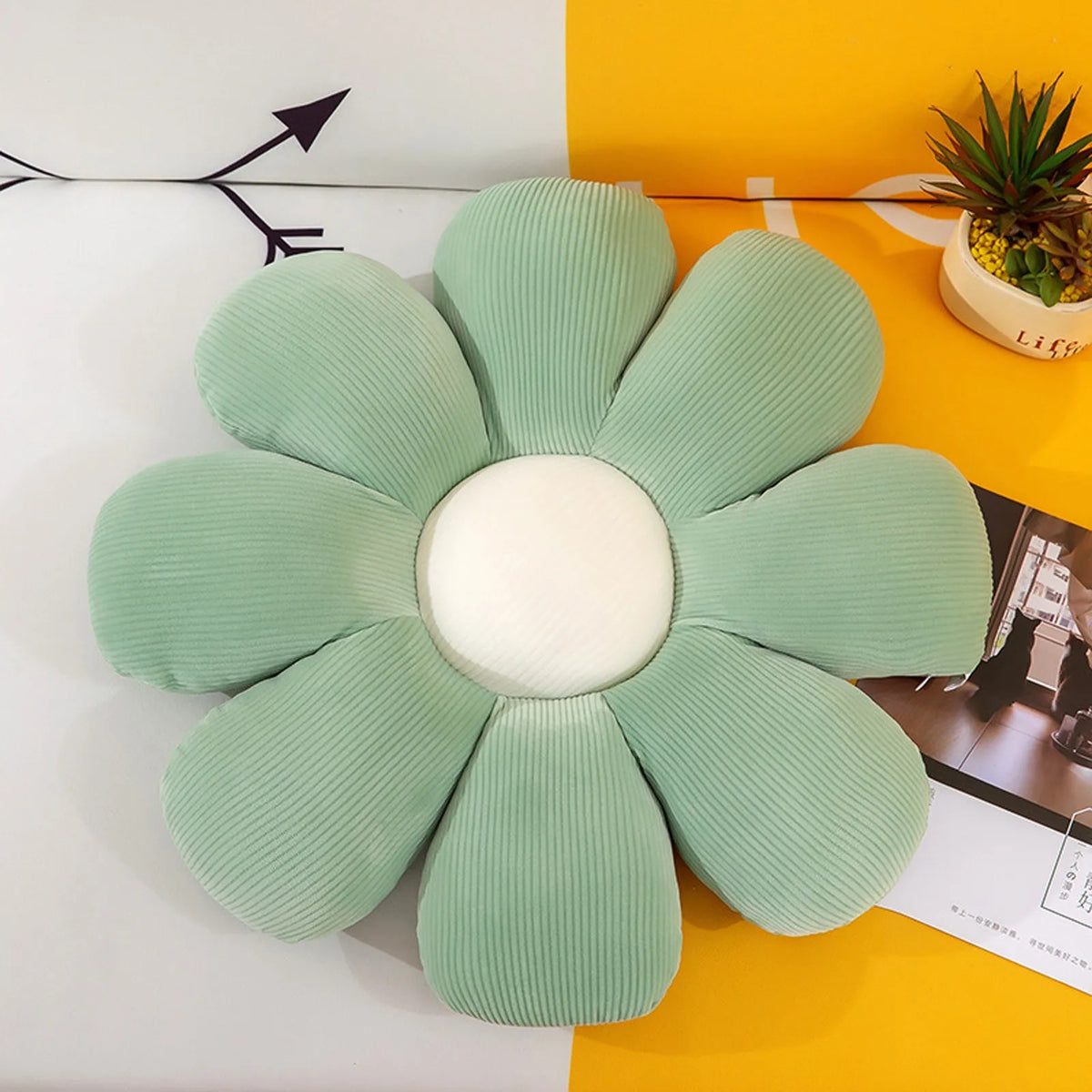 coussin moderne fleur rayures bleu clair jaune vert rose blanc oblong chambre décoration