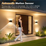 Applique murale blanche sans fil LED rechargeable installée dans une chambre