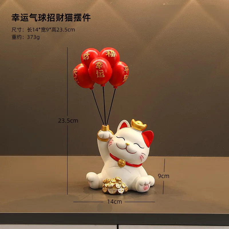 statue chat porte bonheur blanc doré artisanal détails dorés pochette rouge plateau texte rouge