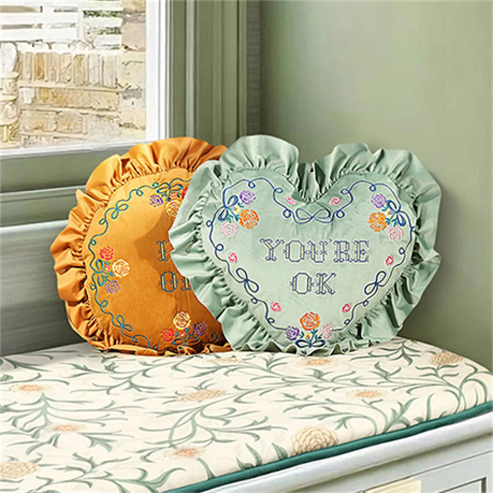coussins rond orange floral vintage romantique bordure frisée coton polyester inclusion message YOU'RE OK