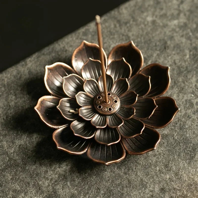 support encens fleur or artisanal incense burner cuivre décoration maison yoga
