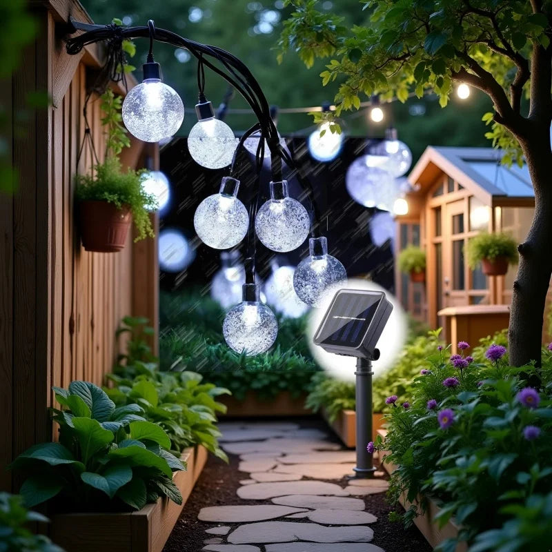 guirlande lumineuse solaire 200 led moderne boules translucides blanc jaune doré noir