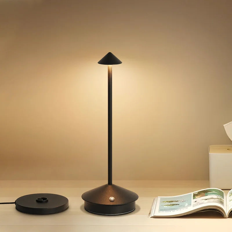 lampe table moderne rechargeable interrupteur tactile contemporaine led noir basse consommation