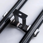 Support de tringle à rideau double installé avec des rideaux