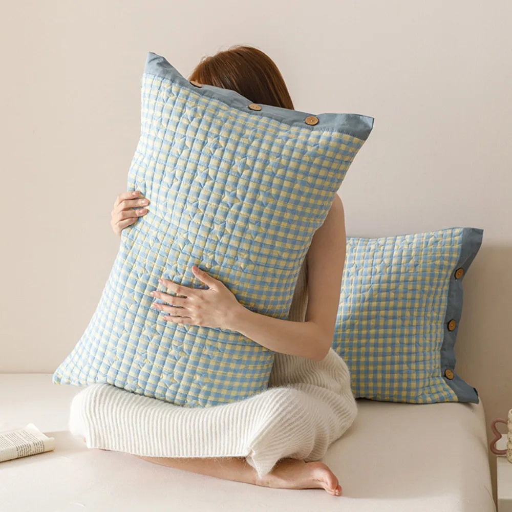 housse coussin rectangulaire coton polyester carreaux rayures bleu clair rouge gris clair moderne fixation