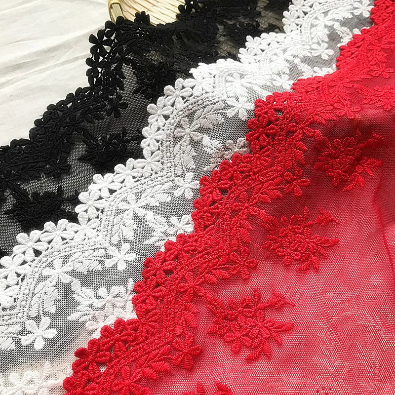 dentelle brodée fleurs polyester coton rouge noir blanche ajourée écologique soluble eau