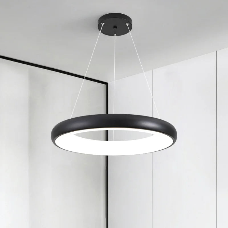 suspension lumineuse moderne noir blanc doré rond lisse opaque chaines led 2000 82000lm