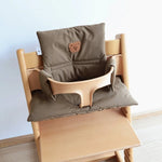 coussin chaise haute ours enfant marron clair confortable chevaux blancs vert olive