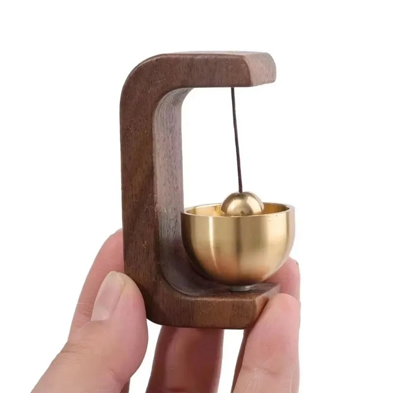 décoration intérieure boules sonores aimantées or bois modernes minimalistes suspension chambre entrée